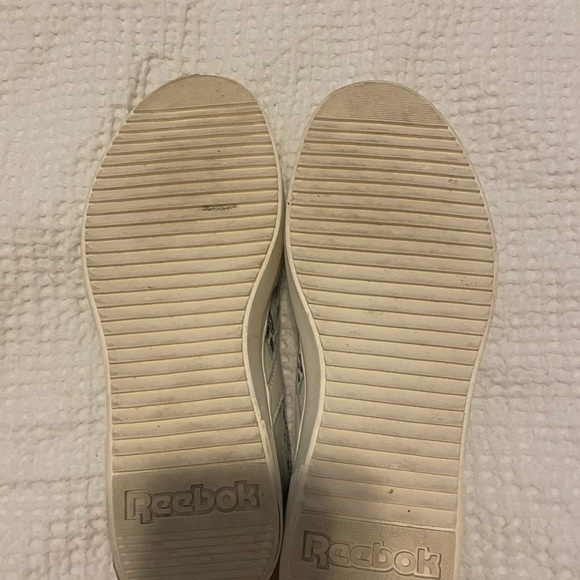 White Reebok Sneaks - Picture 4 of 5